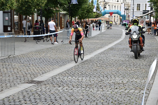 参与更是让 参与更是让